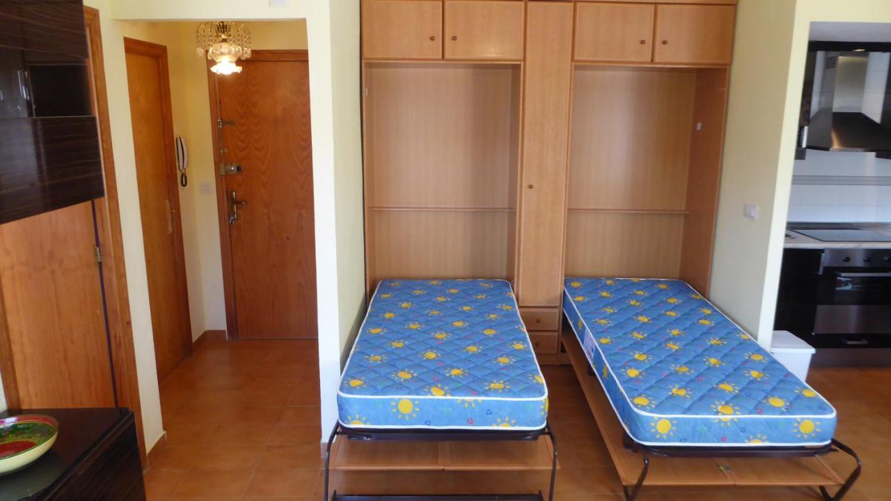 Apartment With Side Seaview 60 Meters From Sea 또레비에하 외부 사진