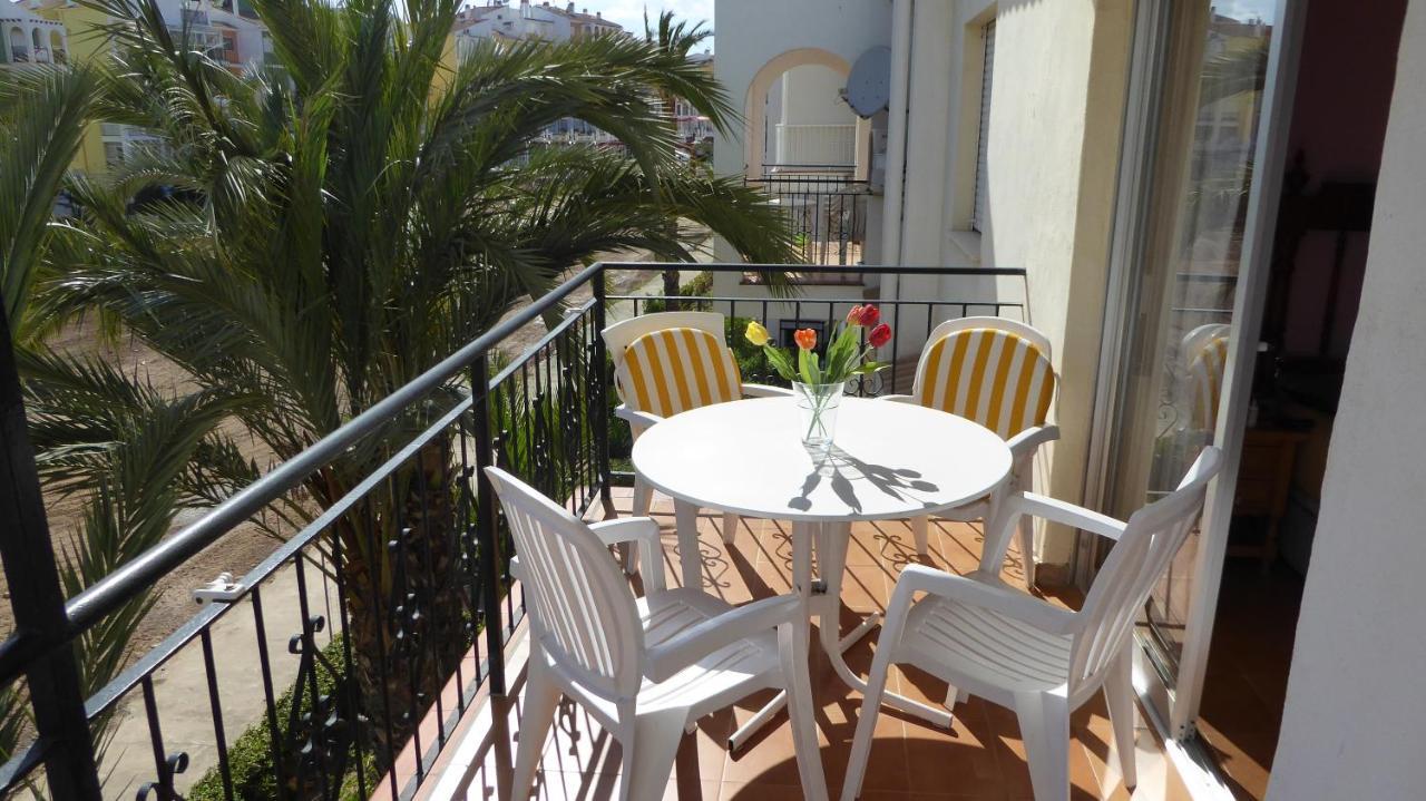 Apartment With Side Seaview 60 Meters From Sea 또레비에하 외부 사진