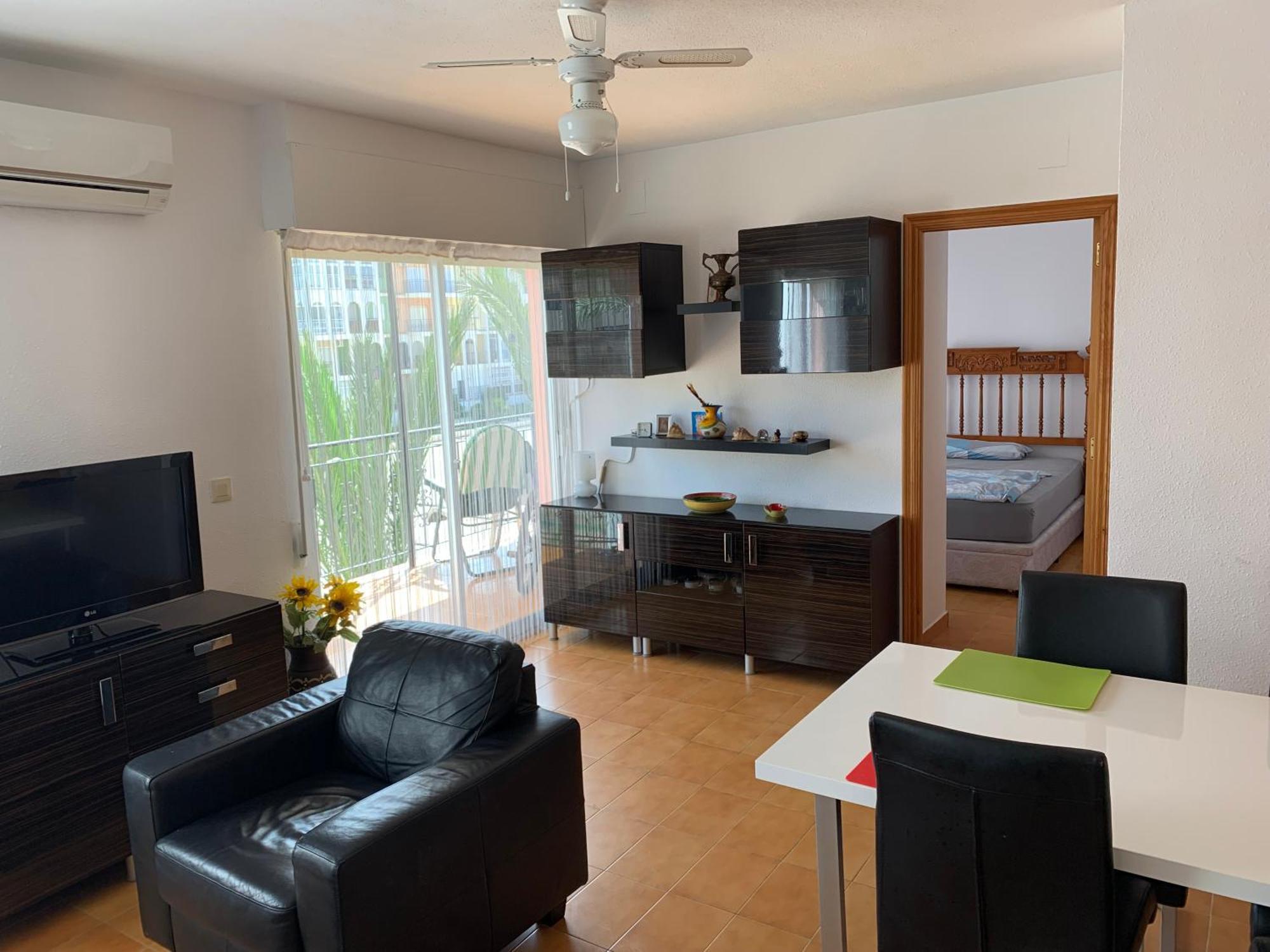 Apartment With Side Seaview 60 Meters From Sea 또레비에하 외부 사진
